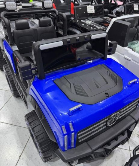 صورة سيارة مرسيدس كهربائية للأطفال